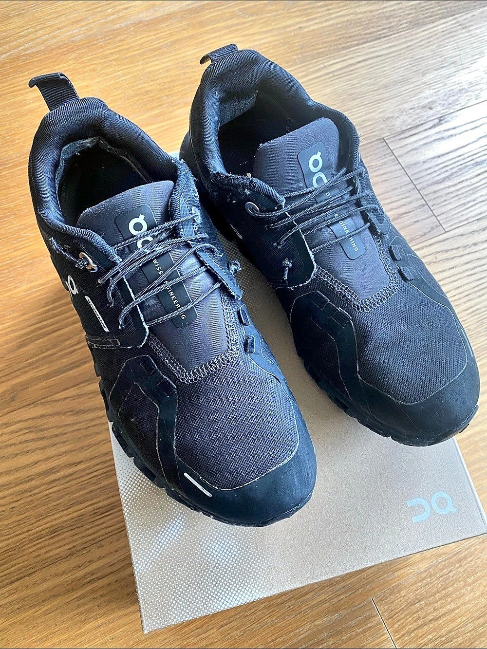 On Cloud 5 Waterproof Black Athletic Shoes Sneakers US 7